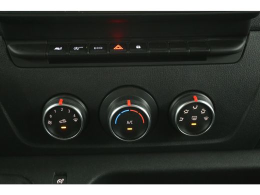 Renault Master 2.3 dCi 150PK L2H2 | Airco | Cruise | Camera | Carplay | 3 Zits | Elektrpakket ActivLease financial lease