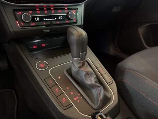 Seat Ibiza TSI 116PK DSG FR-SPORT CAMERA/CARPLAY/STOELVERWARMING ActivLease financial lease