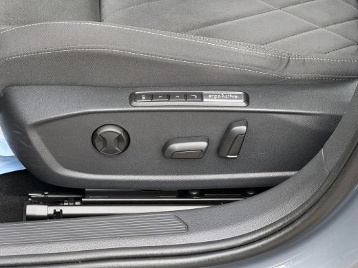 Volkswagen Golf 1.4 eHybrid ActivLease financial lease