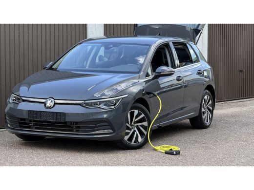 Volkswagen Golf 1.4 eHybrid ActivLease financial lease