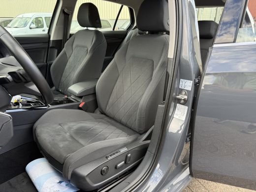 Volkswagen Golf 1.4 eHybrid ActivLease financial lease