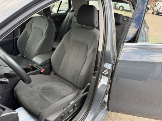 Volkswagen Golf 1.4 eHybrid ActivLease financial lease