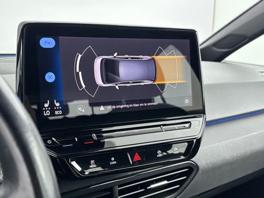 Volkswagen ID.3 First 58 kWh | 18" | Adaptieve Cruise | Stoel/Stuurverwarming | Parkeerverwarming | PDC V+A | Cli... ActivLease financial lease
