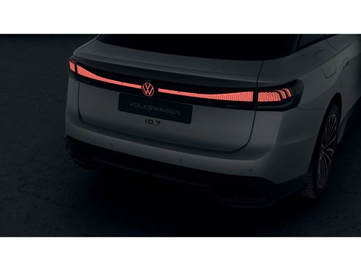 Volkswagen ID.7 Limited Edition Plus | Koplampverlichting LED Matrix (IQ.Light) | Sfeerverlichting interieur (30 ... ActivLease financial lease