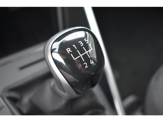 Volkswagen Polo Life Edition | 'App-Connect' smartphone integratie | Buitenspiegels elektrisch instel- verwarm- e... ActivLease financial lease
