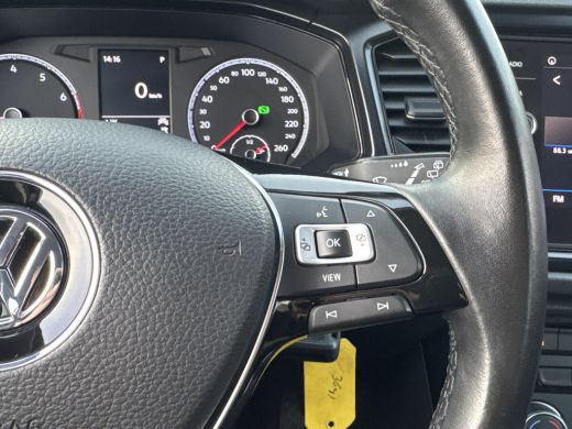 Volkswagen T-Roc 1.5 TSI 150PK DSG BUSINESS CARPLAY/NAVI/PDC ActivLease financial lease