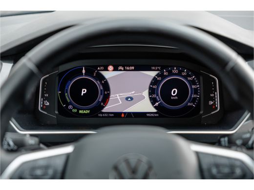 Volkswagen Tiguan 1.4 TSI eHybrid Leder / 360 camera / Elektrische stoel / ActivLease financial lease