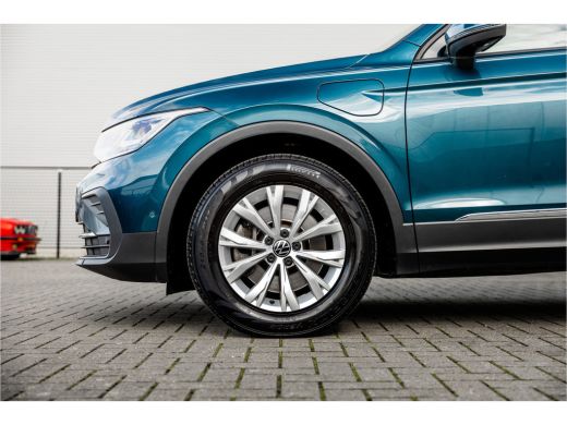 Volkswagen Tiguan 1.4 TSI eHybrid Leder / 360 camera / Elektrische stoel / ActivLease financial lease