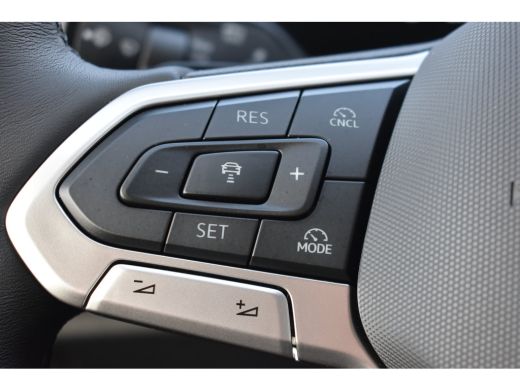 Volkswagen Tiguan Life Edition - eHybrid | 'App-Connect' draadloze smartphone integratie | Automatische afstandsreg... ActivLease financial lease