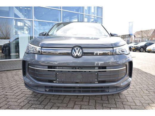 Volkswagen Tiguan Life Edition - eHybrid | 'App-Connect' draadloze smartphone integratie | Automatische afstandsreg... ActivLease financial lease