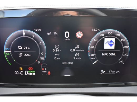 Volkswagen Tiguan Life Edition - eHybrid | 'App-Connect' draadloze smartphone integratie | Automatische afstandsreg... ActivLease financial lease