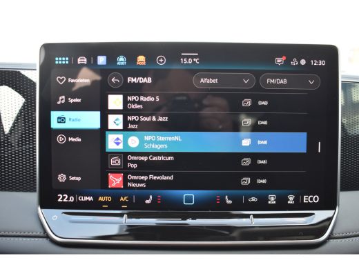 Volkswagen Tiguan Life Edition - eHybrid | 'App-Connect' draadloze smartphone integratie | Automatische afstandsreg... ActivLease financial lease