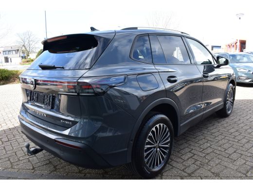 Volkswagen Tiguan Life Edition - eHybrid | 'App-Connect' draadloze smartphone integratie | Automatische afstandsreg... ActivLease financial lease