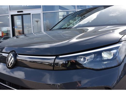 Volkswagen Tiguan Life Edition - eHybrid | 'App-Connect' draadloze smartphone integratie | Automatische afstandsreg... ActivLease financial lease