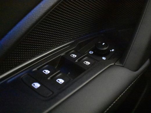 Volkswagen Tiguan Life Edition - eHybrid | 'App-Connect' draadloze smartphone integratie | Automatische afstandsreg... ActivLease financial lease