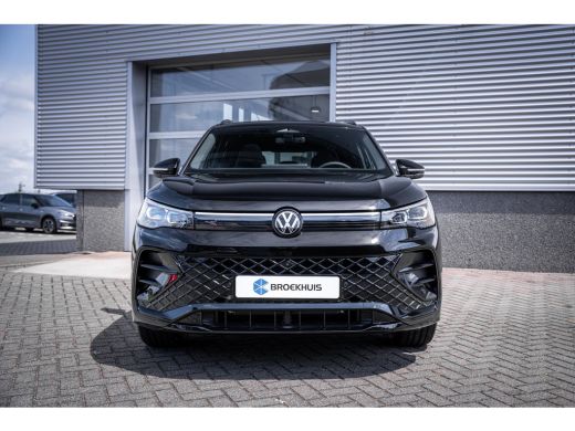 Volkswagen Tiguan R-Line Edition - eHybrid | 'App-Connect' draadloze smartphone integratie | Automatische afstandsr... ActivLease financial lease