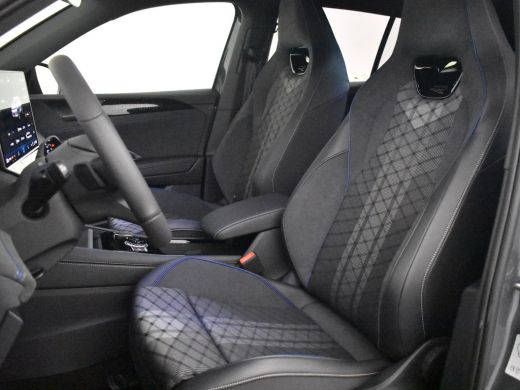 Volkswagen Tiguan R-Line Edition - eHybrid | 'App-Connect' draadloze smartphone integratie | Automatische afstandsr... ActivLease financial lease