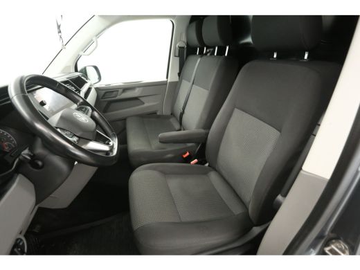 Volkswagen Transporter 2.0 TDI L2H1 150PK | Automaat | Airco | Camera | Cruise | 3 Zits | Trekhaak | Carplay | 2xSchuifdeur ActivLease financial lease