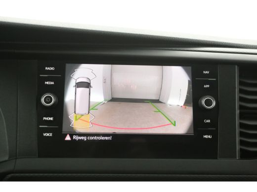 Volkswagen Transporter 2.0 TDI L2H1 150PK | Automaat | Airco | Camera | Cruise | 3 Zits | Trekhaak | Carplay | 2xSchuifdeur ActivLease financial lease