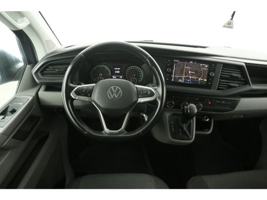 Volkswagen Transporter 2.0 TDI L2H1 150PK | Automaat | Airco | Camera | Cruise | 3 Zits | Trekhaak | Carplay | 2xSchuifdeur ActivLease financial lease