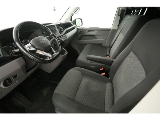 Volkswagen Transporter 2.0 TDI L2H1 150PK | Automaat | Airco | Camera | Cruise | 3 Zits | Trekhaak | Carplay | 2xSchuifdeur ActivLease financial lease