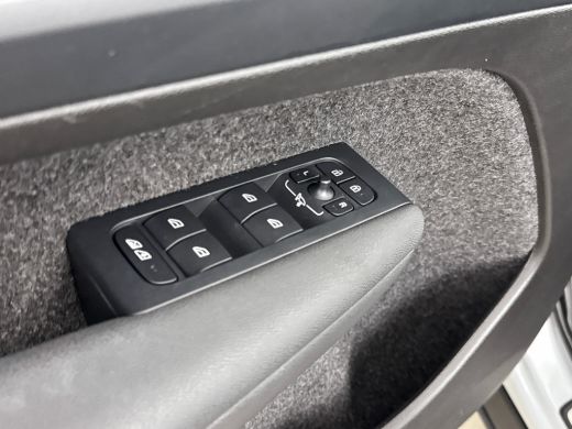 Volvo  C40 Single Motor Extended Range Plus 82 kWh | 19" Allseason | Adaptieve Cruise | BLIS | Stoel/Stuurve... ActivLease financial lease