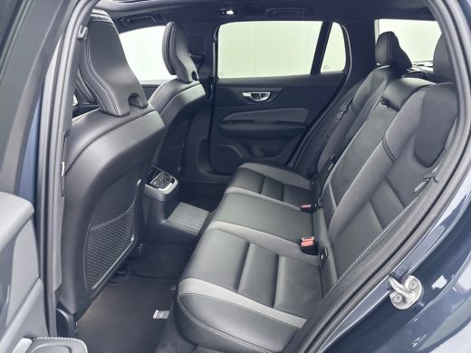 Volvo  V60 T8 Recharge Plus Dark | 18" | Panoramadak | Head-Up | Trekhaak | Elektr. verst. Sportstoelen | 36... ActivLease financial lease
