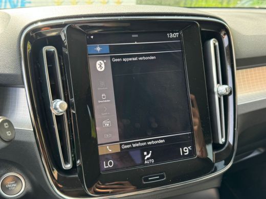 Volvo  XC40 1.5 T4 PHEV 211PK AUT. RECHARGE INSCRIPTION TREKHAAK/NAVI/CAMERA/CARPLAY ActivLease financial lease