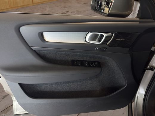 Volvo  XC40 1.5 T4 Recharge Inscription Expression | Harman kardon | Carplay | Camera | Keyless entry / start | ActivLease financial lease