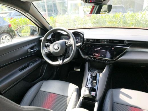 Alfa Romeo Junior Elettrica Speciale 54 kWh | 97% SOH | Carplay | Clima | Adaptieve cruise | Camera | Stoelverwarmi... ActivLease financial lease