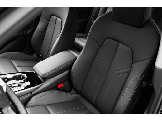 Audi A6 Limousine Advanced edition 2.0 e-hybrid 299 pk | Adaptive cruise control | Airconditioning 4-zone... ActivLease financial lease