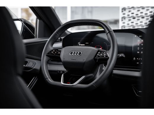 Audi Q6 e-tron edition 83 kWh | Panoramadak | Luchtvering | Trekhaak | Memory | 360 Camera | Leder | ActivLease financial lease