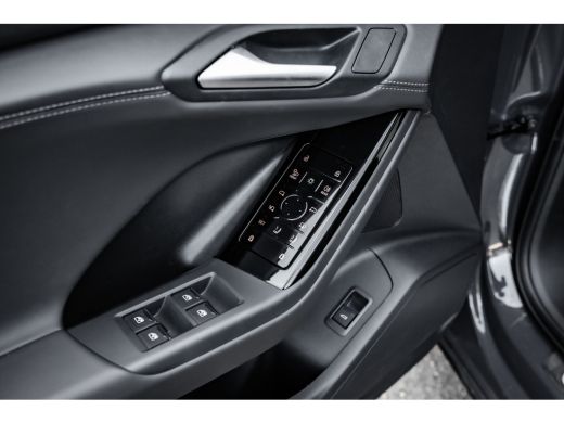Audi Q6 e-tron edition 83 kWh | Panoramadak | Luchtvering | Trekhaak | Memory | 360 Camera | Leder | ActivLease financial lease
