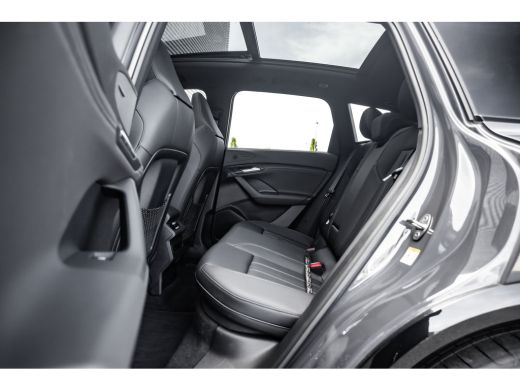 Audi Q6 e-tron edition 83 kWh | Panoramadak | Luchtvering | Trekhaak | Memory | 360 Camera | Leder | ActivLease financial lease