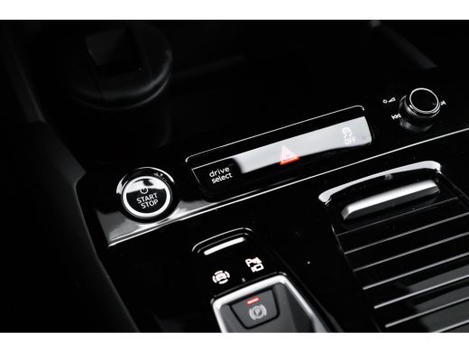 Audi Q6 e-tron edition 83 kWh | Panoramadak | Luchtvering | Trekhaak | Memory | 360 Camera | Leder | ActivLease financial lease