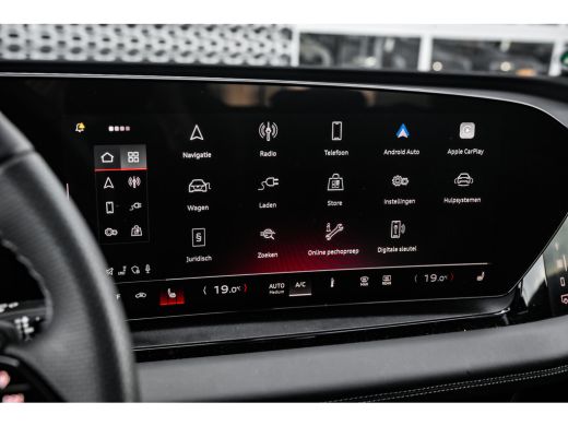 Audi Q6 e-tron edition 83 kWh | Panoramadak | Luchtvering | Trekhaak | Memory | 360 Camera | Leder | ActivLease financial lease