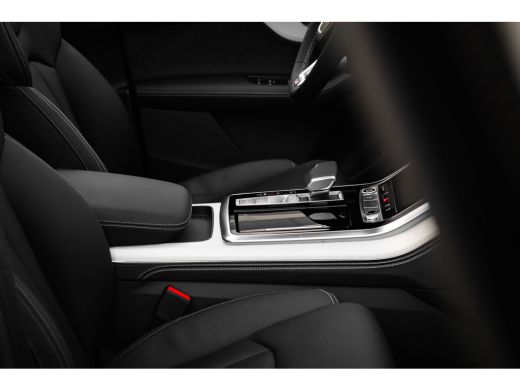 Audi Q7 55 TFSI e quattro Pro Line S 394PK | | Leder valcona met S-logo | Panoramadak | Achterbank plus |... ActivLease financial lease