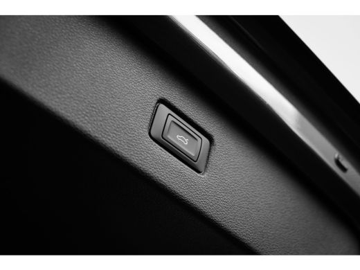 Audi Q7 55 TFSI e quattro Pro Line S 394PK | | Leder valcona met S-logo | Panoramadak | Achterbank plus |... ActivLease financial lease