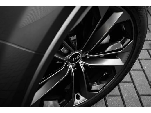 Audi Q7 55 TFSI e quattro Pro Line S 394PK | | Leder valcona met S-logo | Panoramadak | Achterbank plus |... ActivLease financial lease