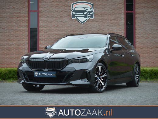 BMW 5 Serie Touring 530e Touring M Sport Pro | B&W | Active Steering ActivLease financial lease