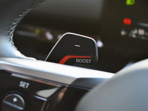 BMW 5 Serie Touring 530e Touring M Sport Pro | B&W | Active Steering ActivLease financial lease