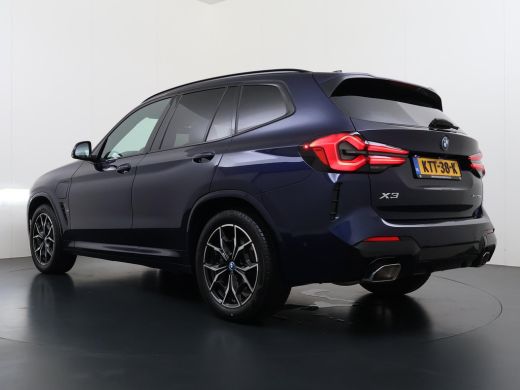 BMW X3 xDrive30e VAN: 49.900,- VOOR: 45.877,- UW HERFSTVOORDEEL: 4.023,- APPLE CAR./ANDROID AUTO | ELECT... ActivLease financial lease