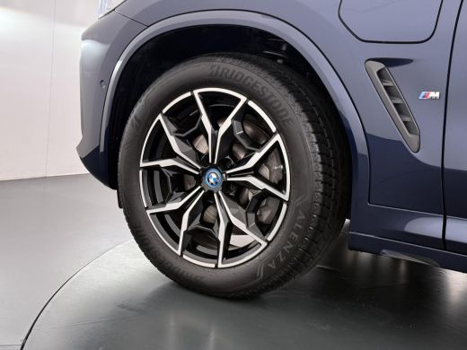 BMW X3 xDrive30e VAN: 49.900,- VOOR: 45.877,- UW HERFSTVOORDEEL: 4.023,- APPLE CAR./ANDROID AUTO | ELECT... ActivLease financial lease