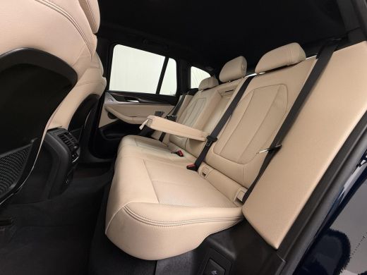 BMW X3 xDrive30e VAN: 49.900,- VOOR: 45.877,- UW HERFSTVOORDEEL: 4.023,- APPLE CAR./ANDROID AUTO | ELECT... ActivLease financial lease