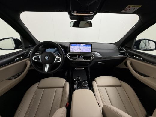 BMW X3 xDrive30e VAN: 49.900,- VOOR: 45.877,- UW HERFSTVOORDEEL: 4.023,- APPLE CAR./ANDROID AUTO | ELECT... ActivLease financial lease