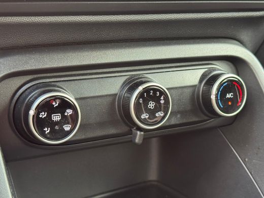 Citroën C3 1.2 Turbo 100pk Business | LED dagrijverlichting | LED koplampen | Navigatiesysteem full map ActivLease financial lease
