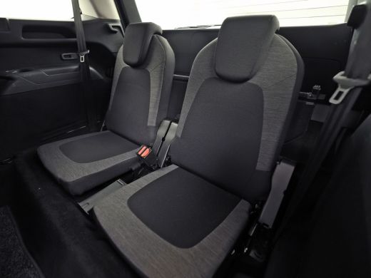 Citroën Grand C4 Spacetourer 1.2 PureTech Sport 7 Persoons (APPLE CARPLAY, STOELVERWARMING, NAVI, GETINT GLAS, SPORTSTOELEN, C... ActivLease financial lease