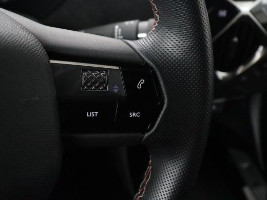 DS DS 3 Crossback 1.2 PureTech Performance Line | Cruisecontrol | Apple Carplay | Parkeerhulp | ActivLease financial lease