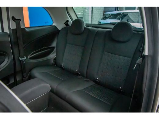 Fiat 500 Icon 42 kWh | Achteruitrijcamera | Cruise Control | Keyless start | Parkeersensoren Voor/Achter |... ActivLease financial lease