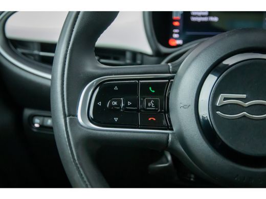 Fiat 500 Icon 42 kWh | Achteruitrijcamera | Cruise Control | Keyless start | Parkeersensoren Voor/Achter |... ActivLease financial lease